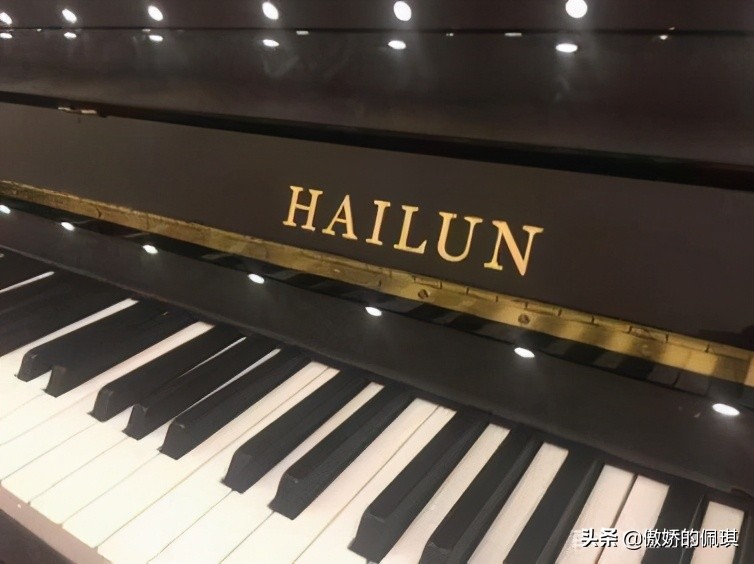 3万元钢琴买什么牌子好,一两万买什么钢琴好
