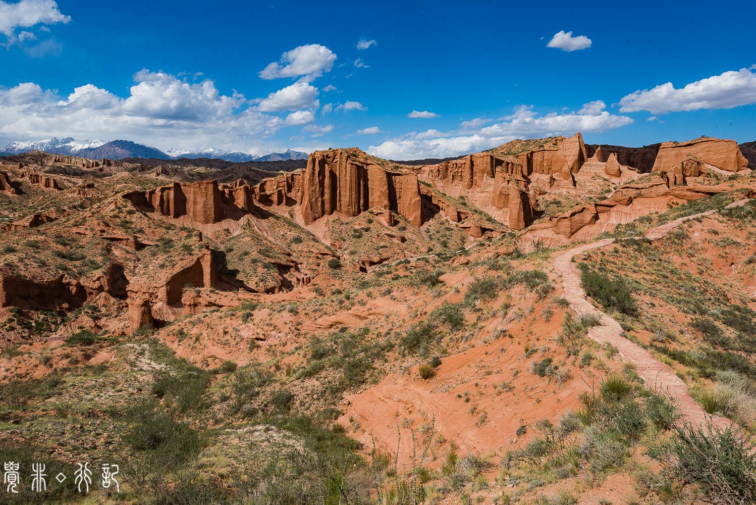 温宿大峡谷和甘肃七彩丹霞,温宿县丹霞大峡谷
