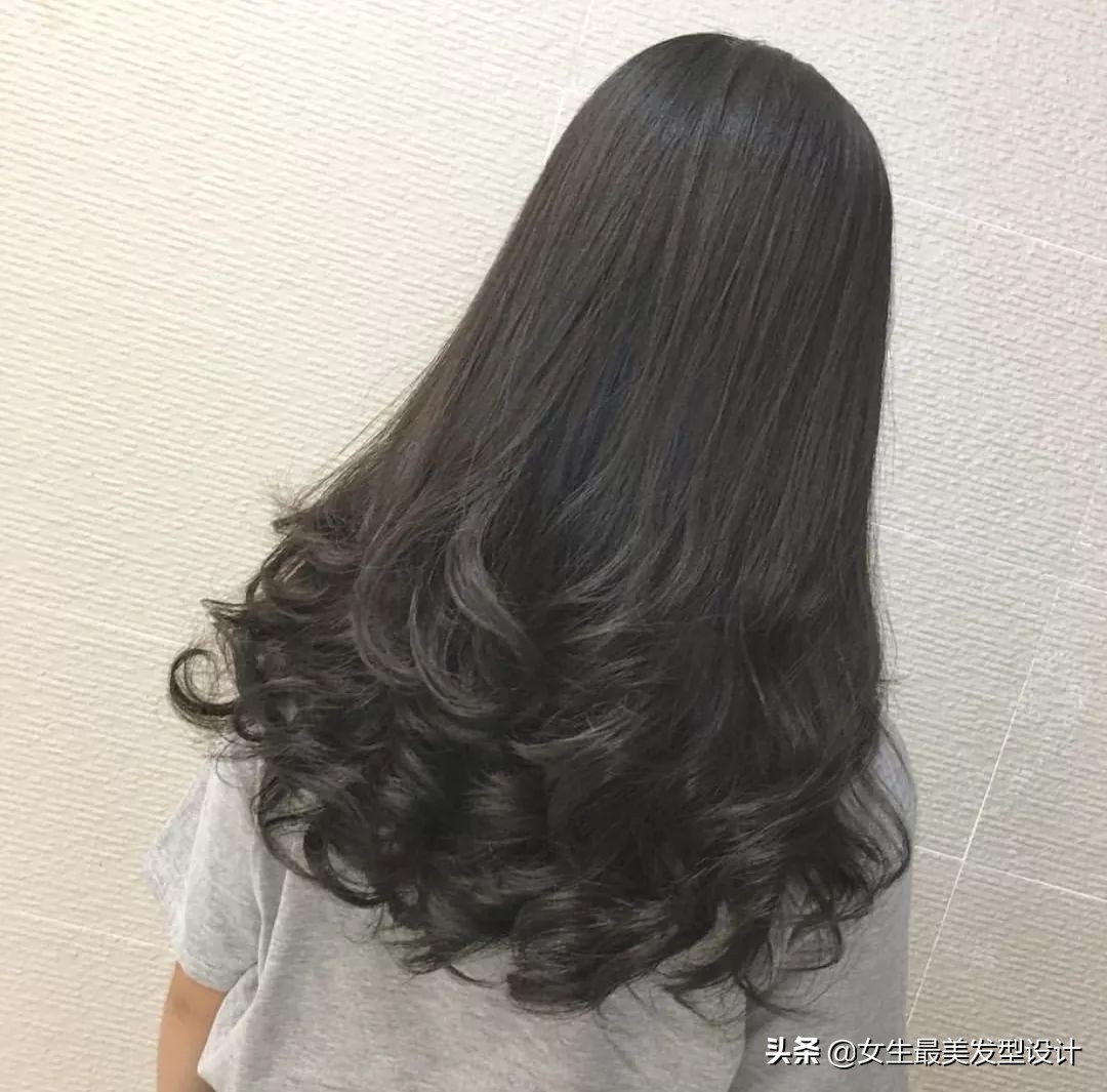 中长烫发洗发后怎么打理,中长法式烫发打理教程