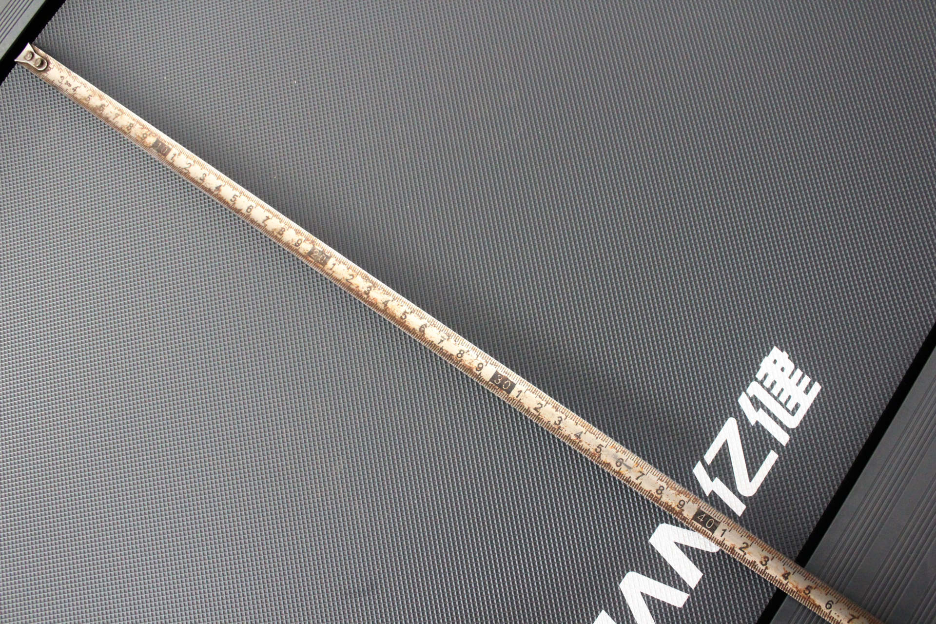 每逢佳节胖三斤?华为智选亿健精灵S7跑步机,宅家健身好选择