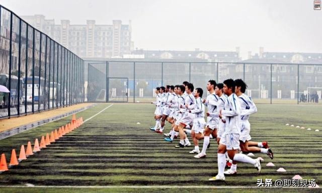 被佩雷拉誉为天上掉下的”神将,上港的6边形战士,体能全国NO.1