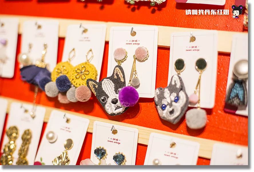 小情侣闺蜜居然在小屋鼓捣一下午，弄出了这个？