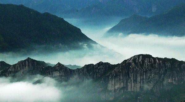 浙江有哪些有瀑布的旅游景点,浙江旅游景点推荐瀑布