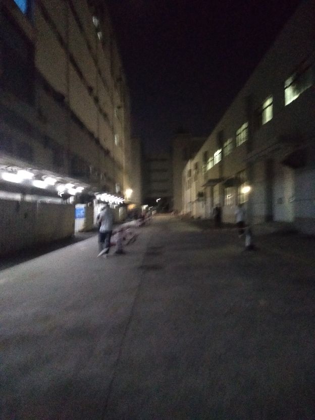 富士康第一次上夜班的感受,富士康入职第一个月夜班还是白班