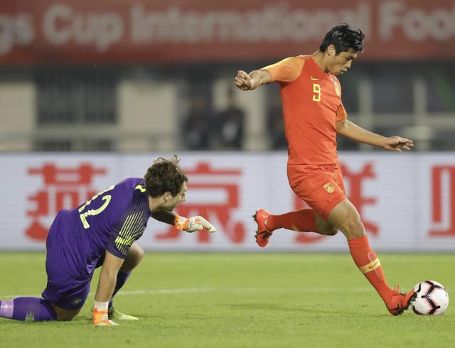 中国男足谁踢进的乌龙球,中国男足国奥队0-1不敌日本