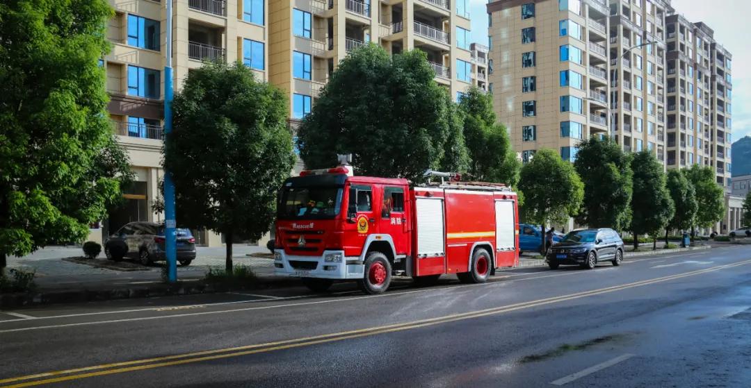 多部门联合开展高考护航行动,保康多警种联动为高考保驾护航