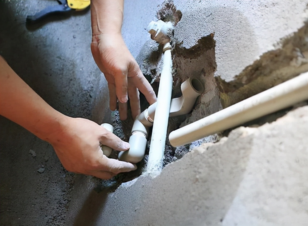 水电是走顶好还是走地好,水电走顶还是走地的区别