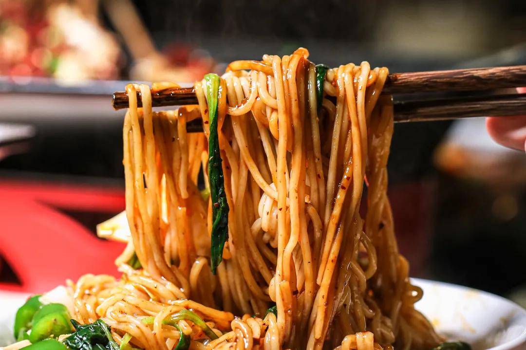 这店刚来,就要请全北京吃烧烤