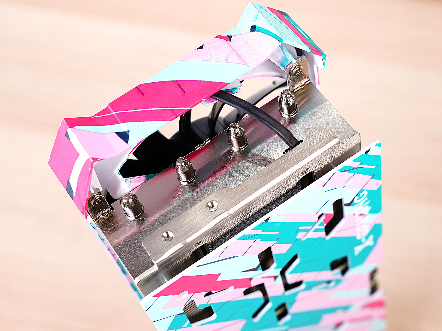 黑硬的外壳，粉嫩的内芯，全能型PC畅玩《永劫无间》的江湖世界