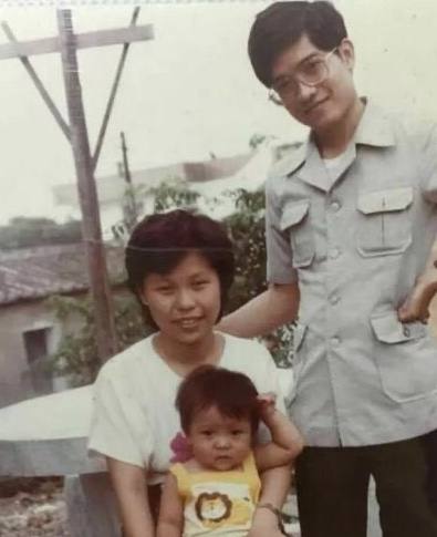 金口玉言的郎监管、私生活混乱的教授,*咸平郎**一手好牌打烂并不冤