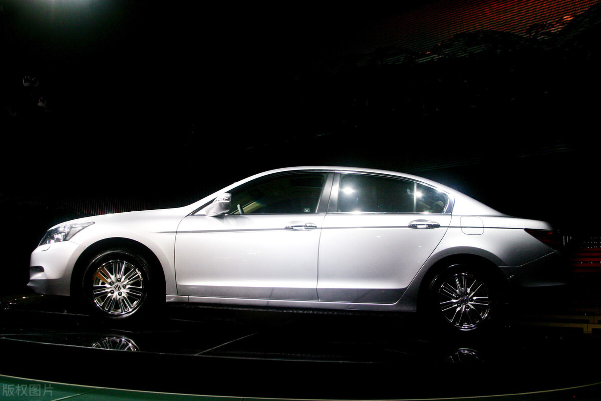 东风本田雅阁车型及报价,东风本田雅阁王