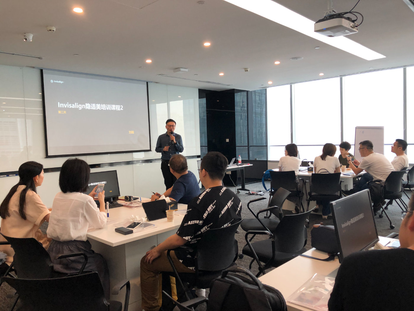 厦门牙齿矫正刘毅,厦门正畸刘毅