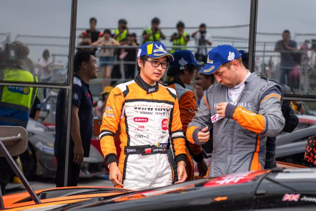 钢铁赛道雨中热战·ChinaGT上演秦皇岛首轮超跑对决