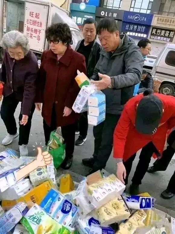 地摊年赚百万的项目,月入1万的地摊创业项目