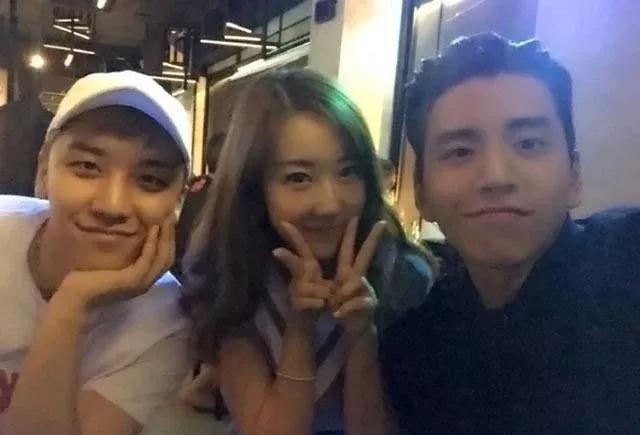 比起老男人，她果然还是更爱富二代啊