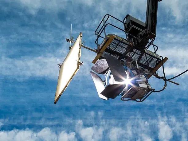 钨丝灯镝灯led灯的区别,钨丝影视灯和led影视灯区别