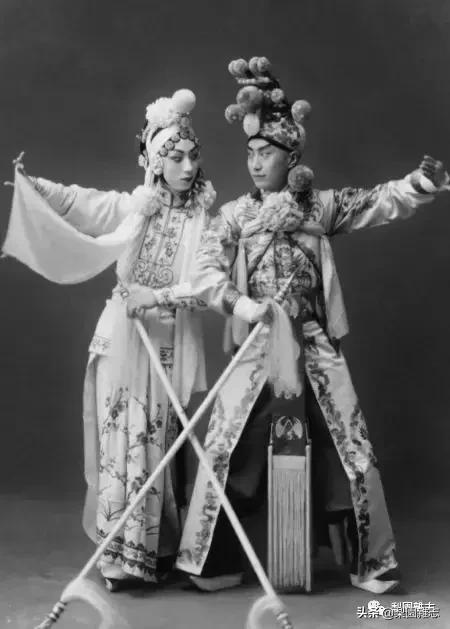 李金鸿：谈京剧武旦（踩跷与打出手）