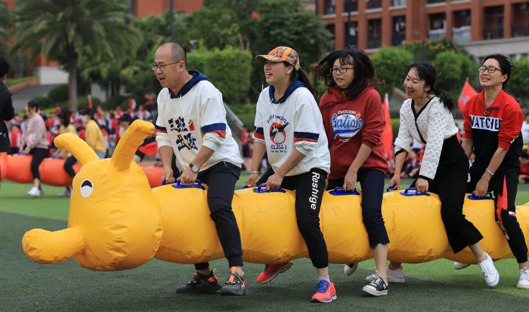 精彩难忘，未来可期，向着阳光奔跑吧！福清文光学校小学部第七届田径运动会闭幕式