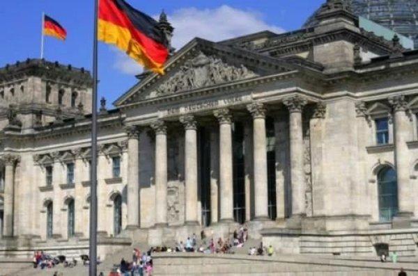 一眼看穿德国人的“穷精致”！0消费8年才能在柏林长居，