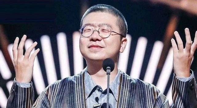 日本人出上联：“本日飞机飞日本”，我国网友对的下联大快人心