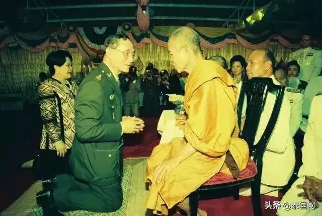 泰国和尚哭了视频,泰国活着的高僧哭丧