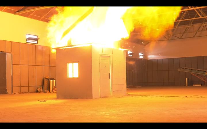 液化气爆燃事故注意事项,液化气火苗爆燃