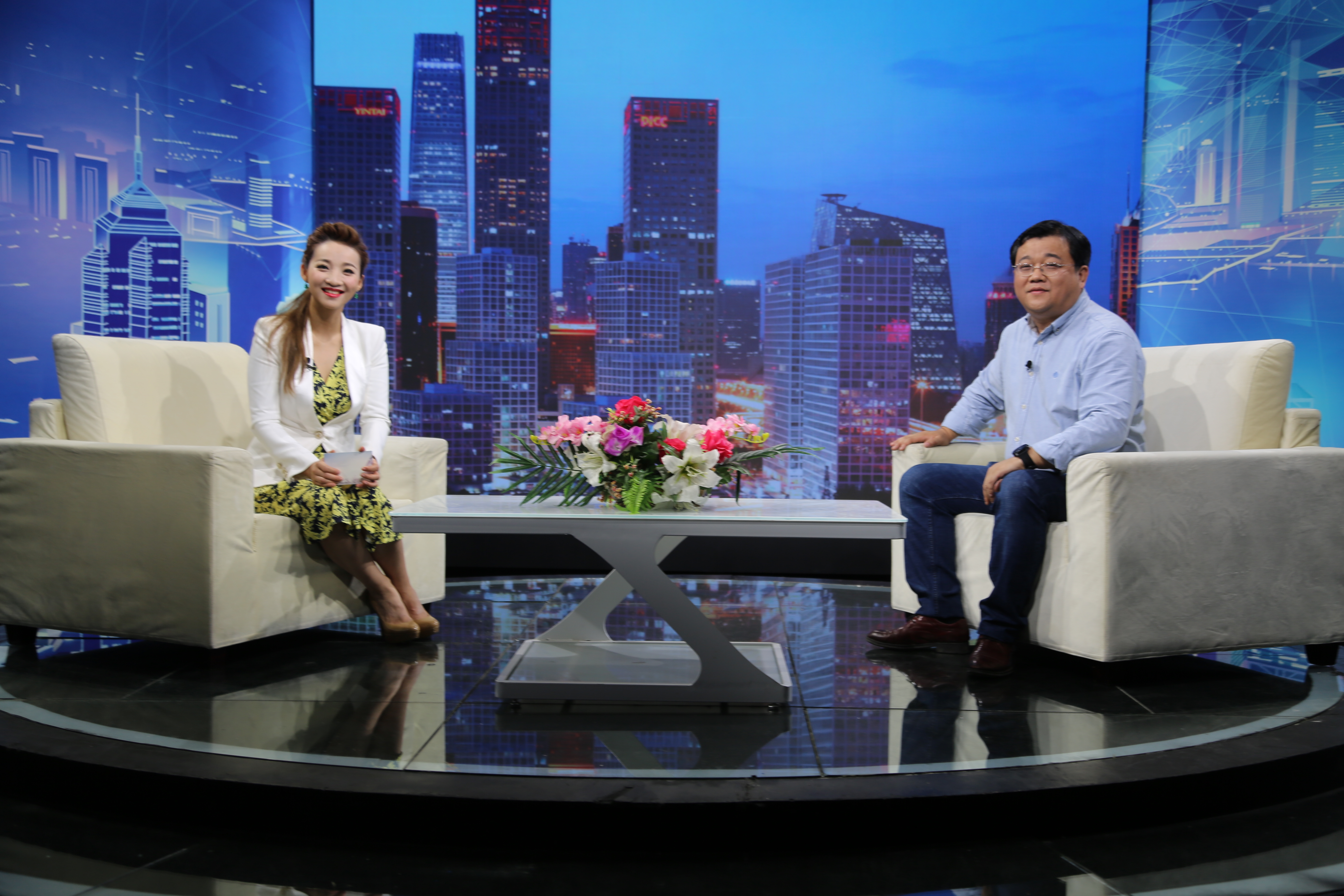 “龙腾飞”董事长杨辉做客《信用中国》