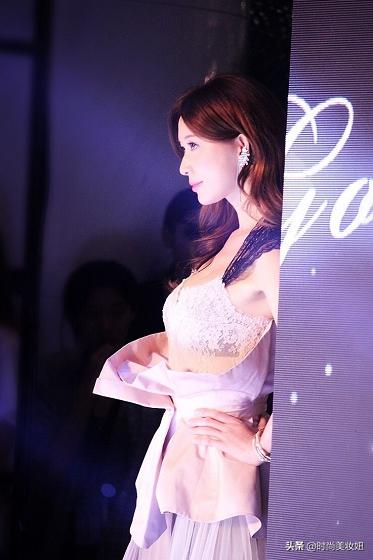 林志玲婚后衣品越来越大胆,林志玲婚后更迷人