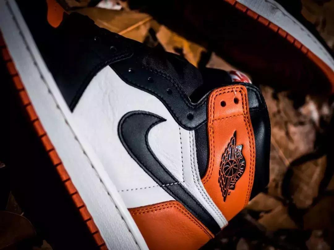 95后脚下，踩着几千亿的大生意