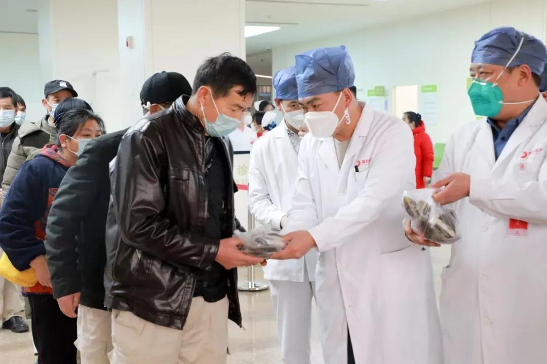 医者有大爱秦楚结同心—西安国际医学中心抗击新冠肺炎疫情纪实