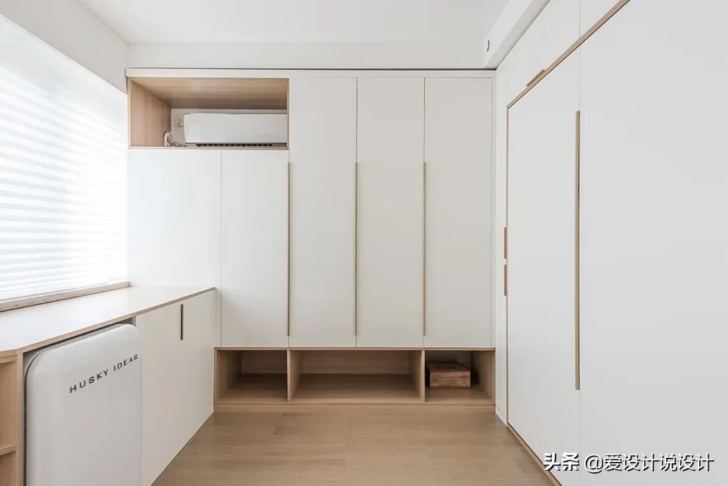 原木是让人清新脱俗的风格,现代简约和原木风混搭