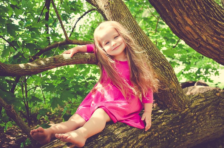 “超短腿宝宝”走红，亲妈吐槽三七分身材，网友：屁股连着脚后跟