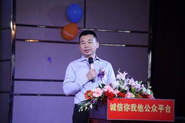 秋风送爽丹桂飘香秋雨绵绵,秋风送爽丹桂飘香秋意浓