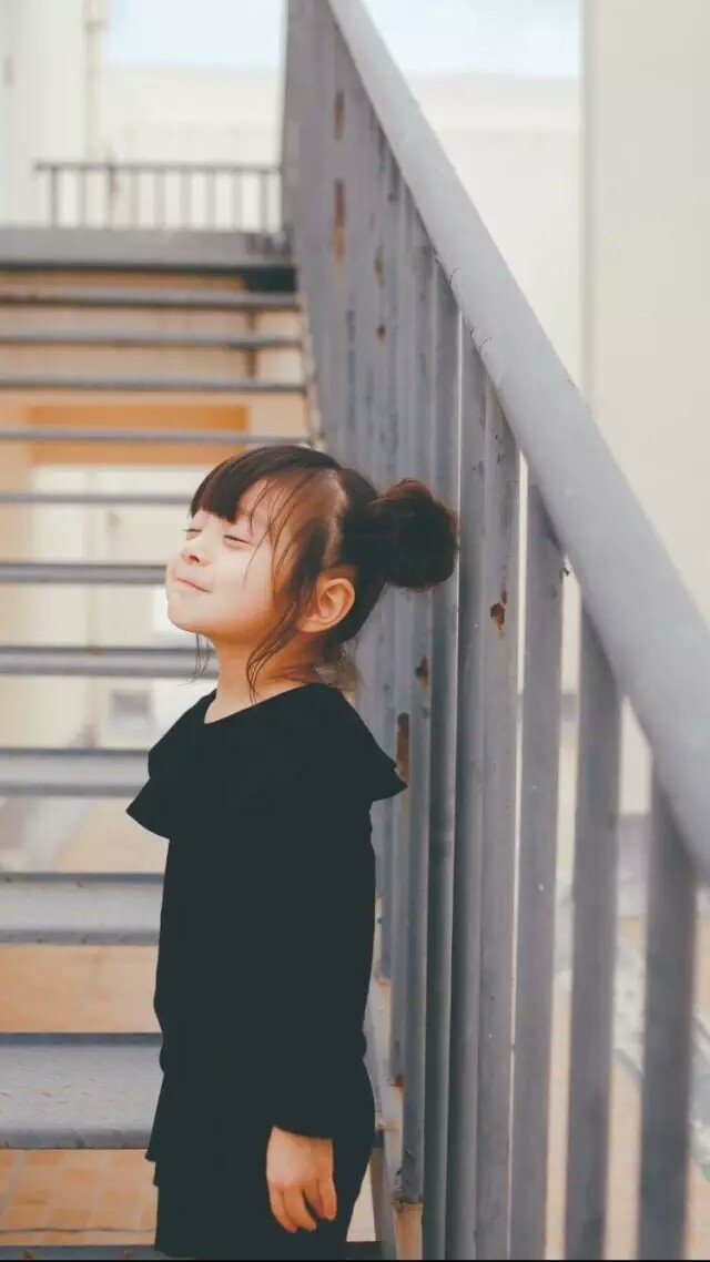 最火可爱萌娃壁纸男孩,萌娃可爱女孩手机壁纸