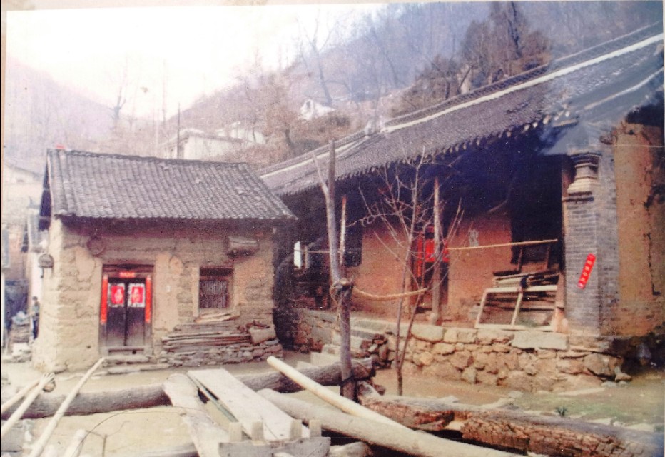 重渡沟：曾经的穷山沟！被民宿唤醒、如今游客一住就俩月