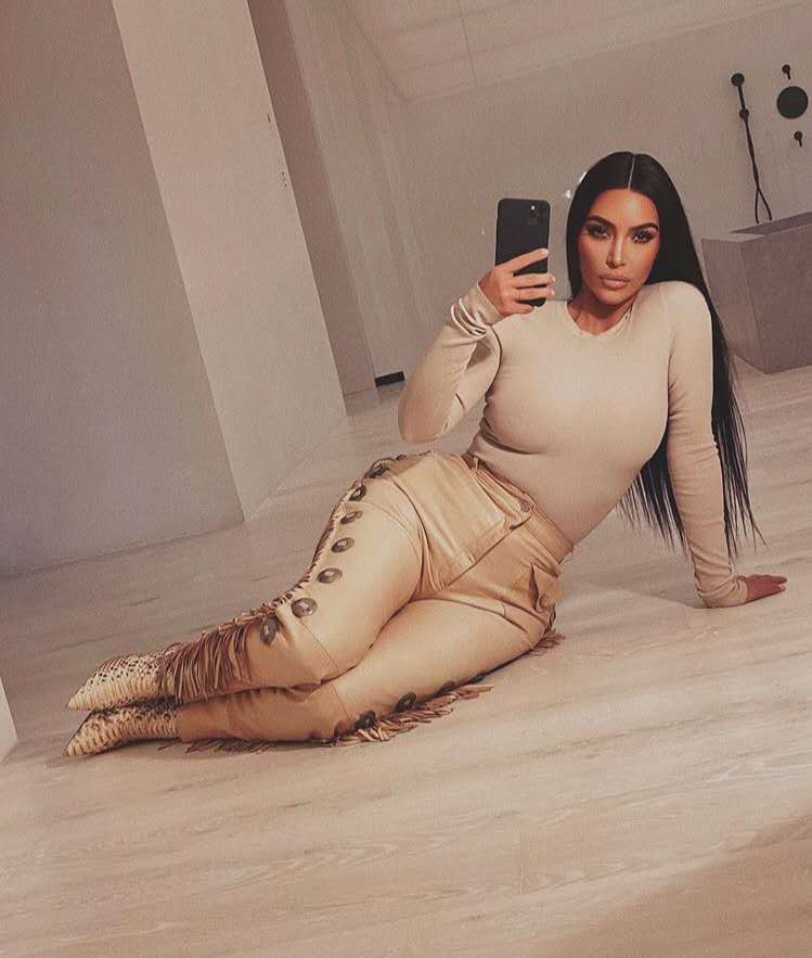 臀神卡戴珊,卡戴珊显瘦神裤