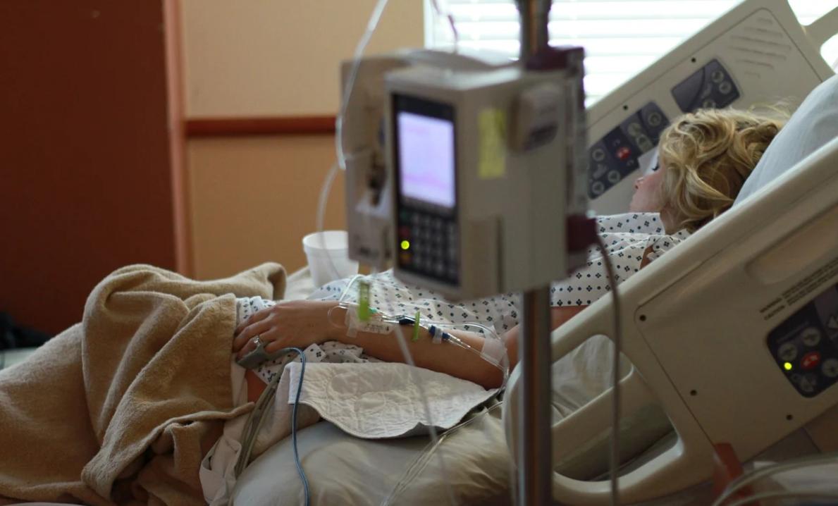 男人生孩子体验分娩疼痛,男人在医院里体验生宝宝