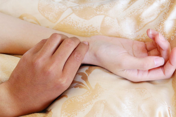 湿寒太重脚发凉的中药方,阴虚枕头湿的说法有根据吗