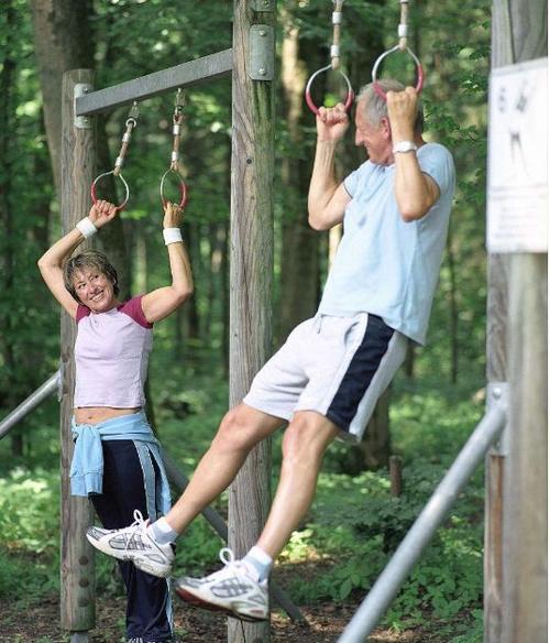 腰部隐隐作痛是怎么了,腰部隐隐作痛怎么缓解