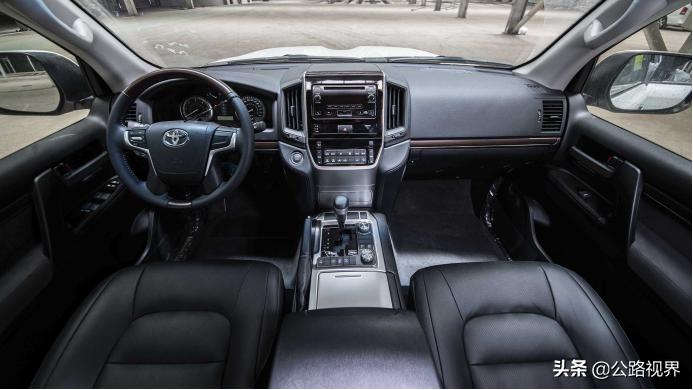 陆巡4700和4600用车感受,17年陆巡4000是6缸还是8缸