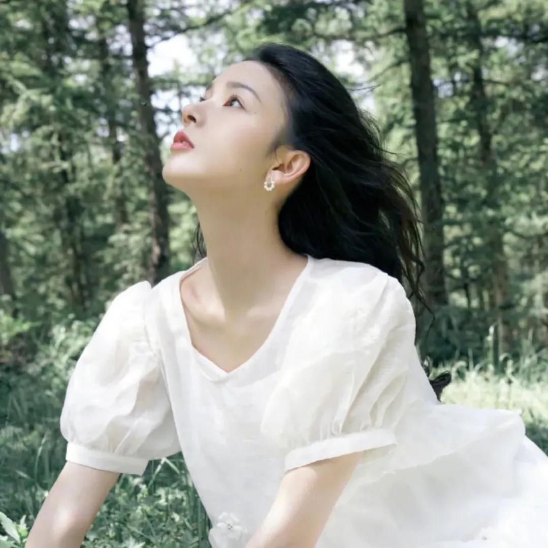 黑月光照心上:他比任何人都希望她能幸福,哪怕这幸福不是他给的