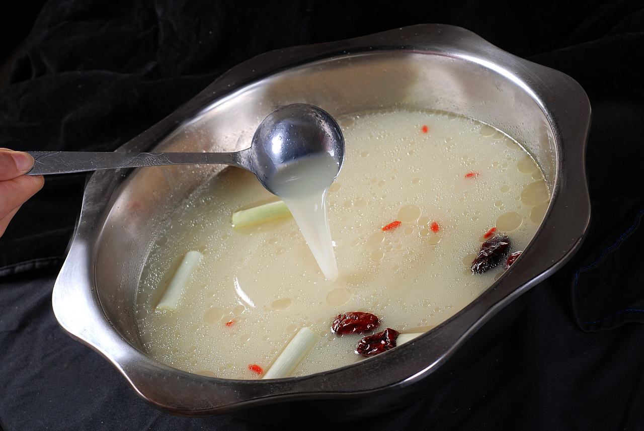 正宗四川酸辣粉配方和制作方法,秘制酸辣粉全套技术及特色配方