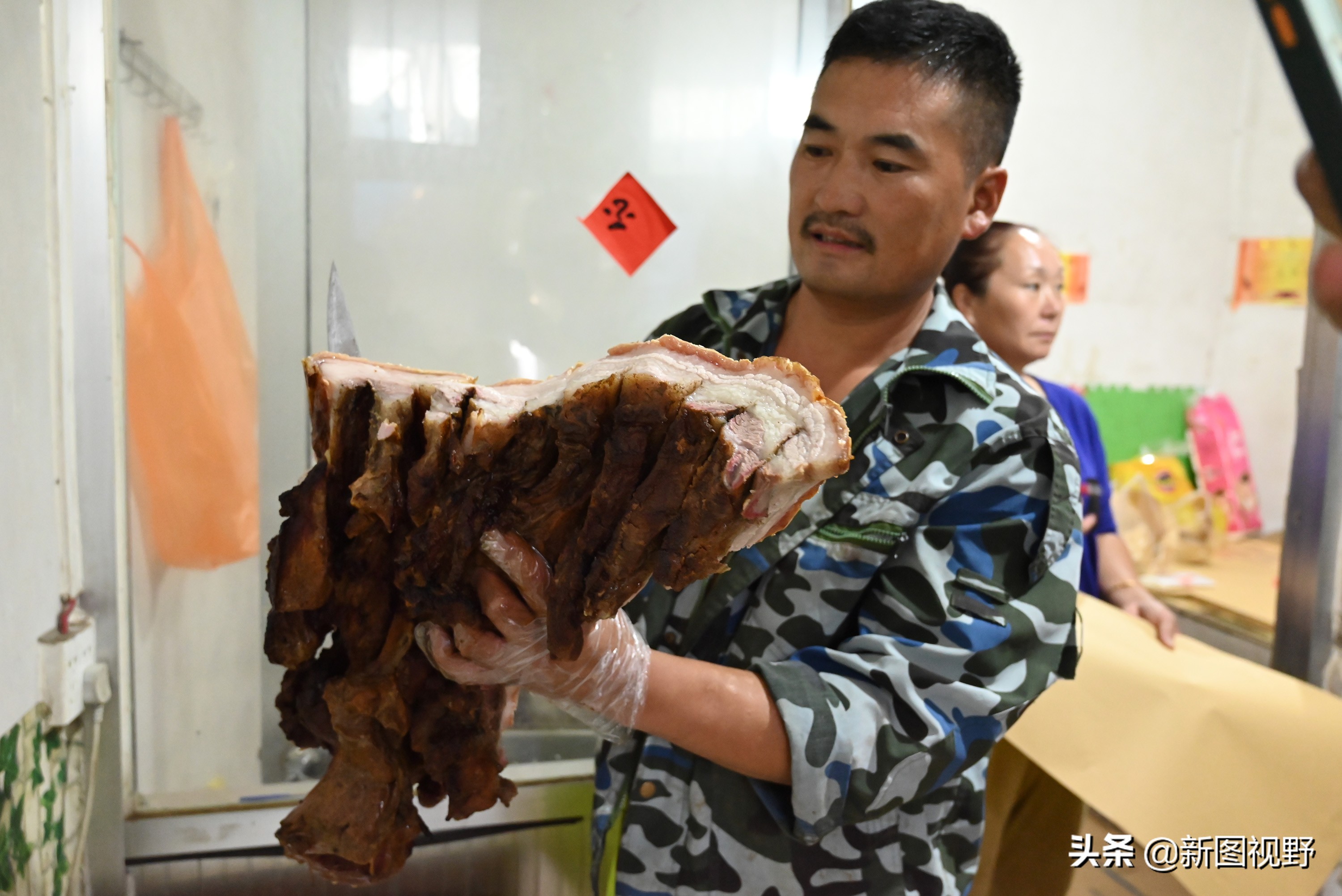 山东夫妻吃货,深夜夫妻驱车400公里吃烧烤