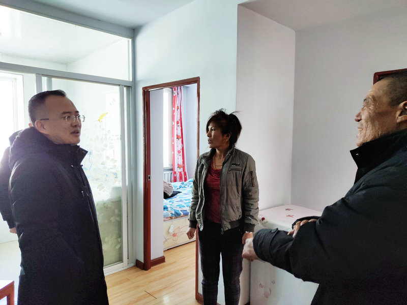 寒冬时节见真情工会慰问暖人心,寒冬送温暖慰问显真情