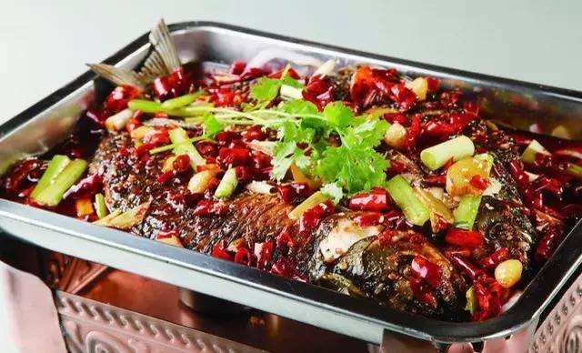 美味的烤鱼制作方法快学起来,怎么制作出来的烤鱼最好吃