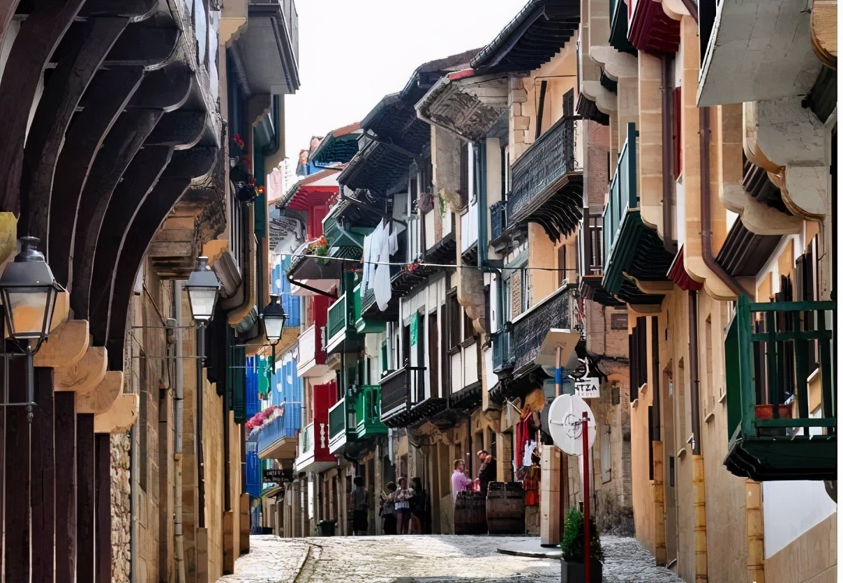 西班牙最美的15座小镇,西班牙最美乡村小镇