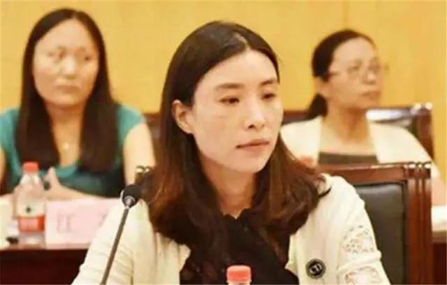 20岁时白手起家,25岁去了天堂,妻子嫁给了司机,公司归了大舅哥