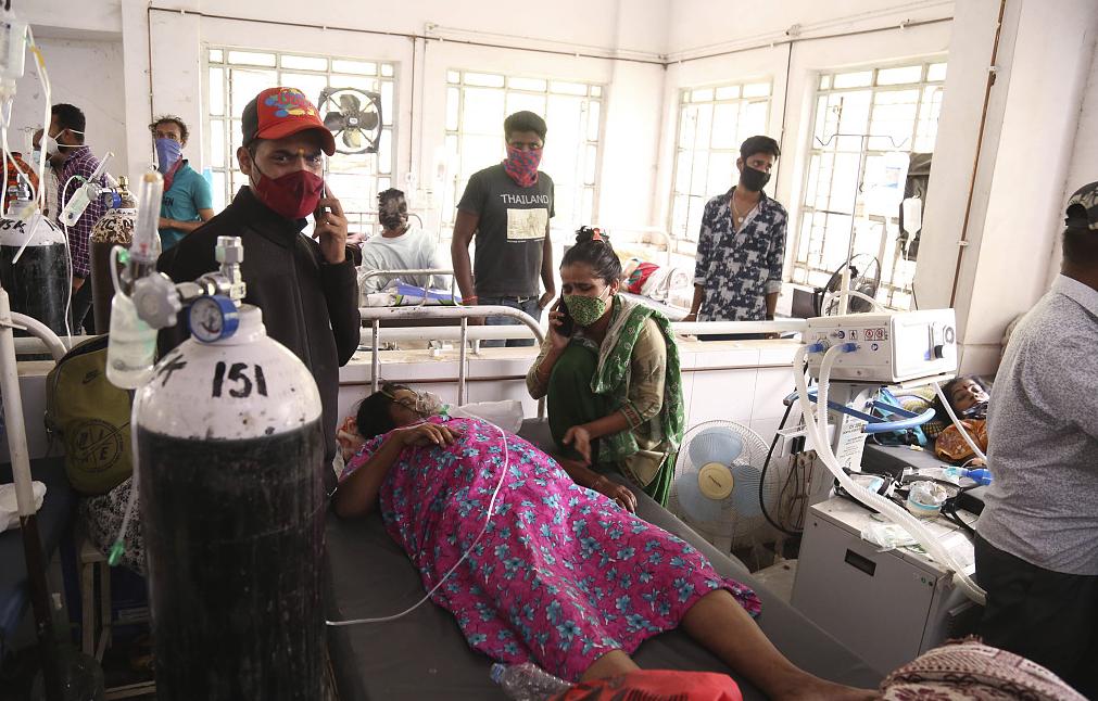 印度疫情“尸横遍野”,莫迪却还在吹牛皮,无耻程度领先全世界