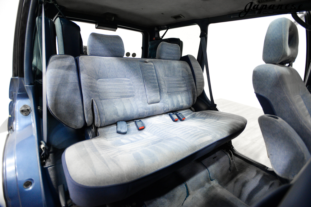 国外91年二手三菱帕杰罗标配电子悬挂20年前就能调整驾驶模式