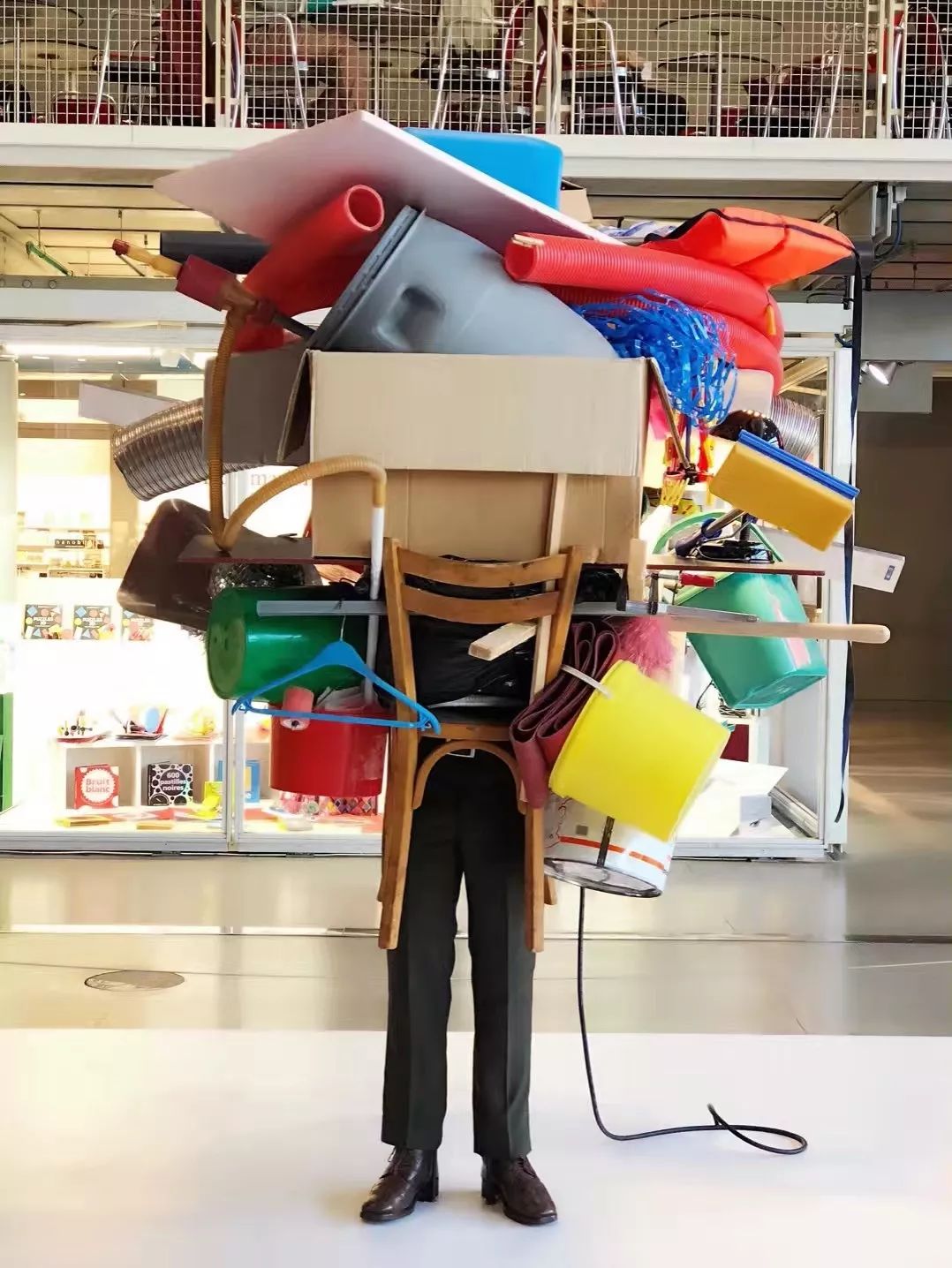 从痛失巴黎圣母院的遗憾中走出，带你看一看不同寻常的巴黎美景